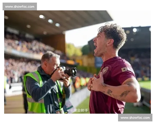 斯通斯再伤！国家队扭腿 + 合同将到期，曼城该放手了